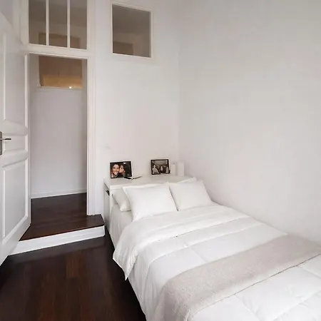 Apartman Bright Flat For 5, Metro 7 Min, Appia Antica
